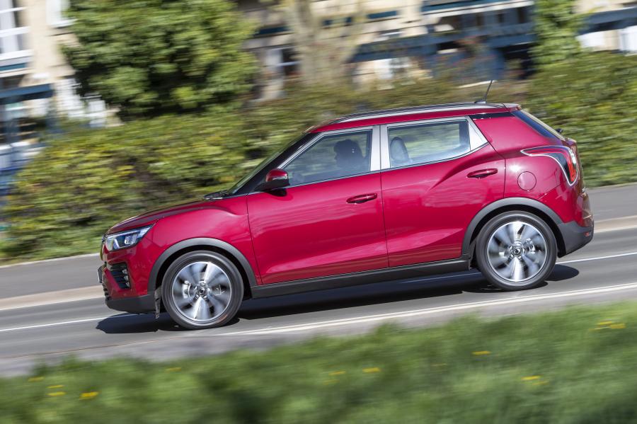  SsangYong Tivoli Ultimate 2020 года  (UK) (фото 17 из 63)
